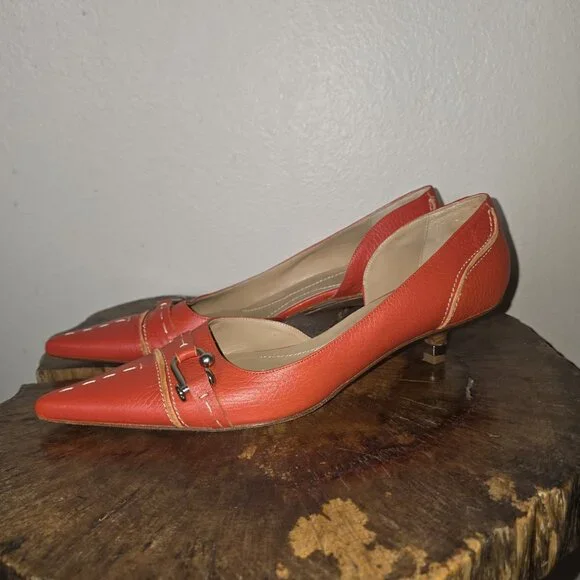 BCBG Max Azria Women’s Orange Leather Kitten Heels 9.5 / 40.5 Italy Pointed Toe - Picture 3 of 14